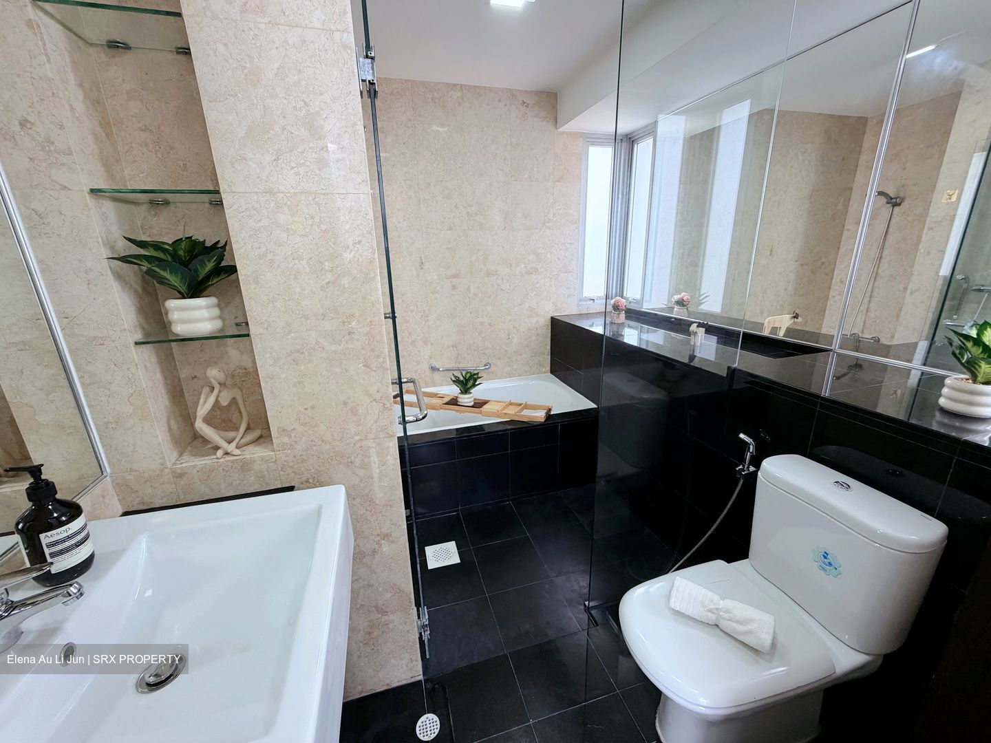 Grandeur 8 (D20), Condominium #613499801